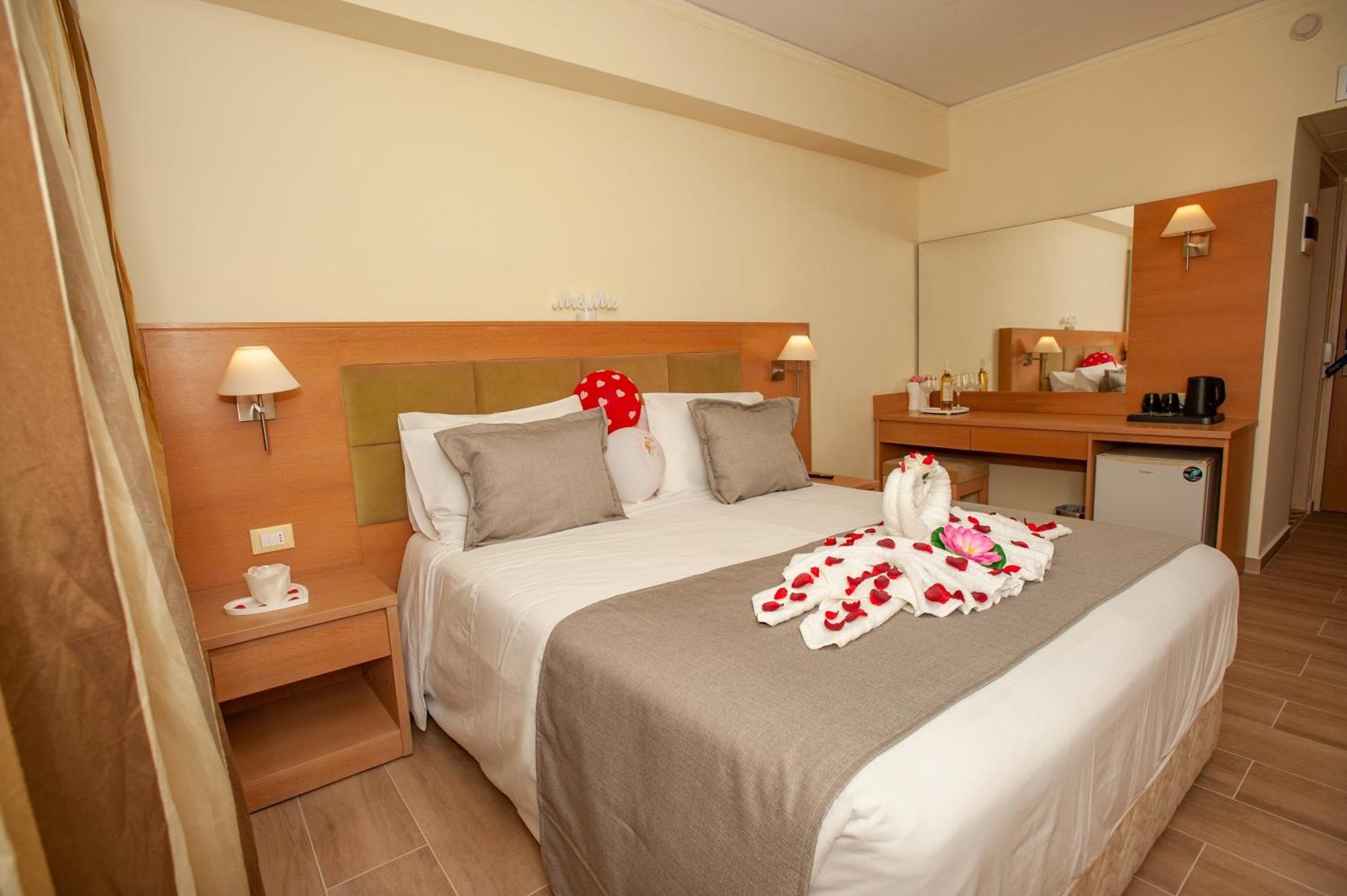 Hotel Rhodos Horizon Marina - Adults Only Rhodes City Exterior foto